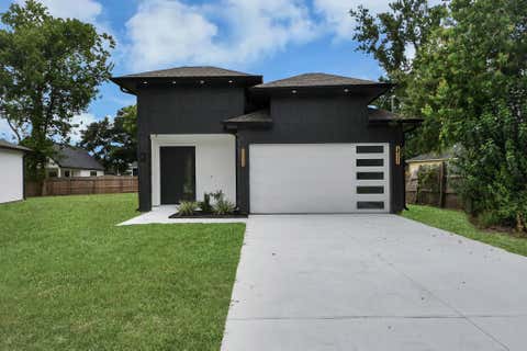 Photo of 1904 Bell Street, Dayton, TX 77535 (MLS # 59509892)
