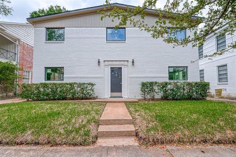 Photo of 1747 Wroxton Court #6, Houston, TX 77005 (MLS # 43640037)