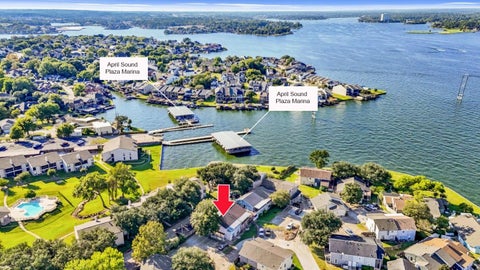 Photo of 132 April Point Drive N, Conroe, TX 77356 (MLS # 66762707)