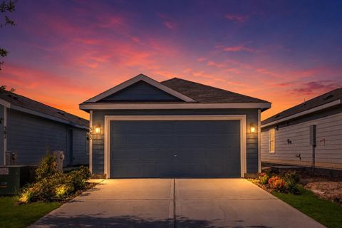 Homes For Rent - 385 Lucia Way<br/> Cleveland, TX 77327