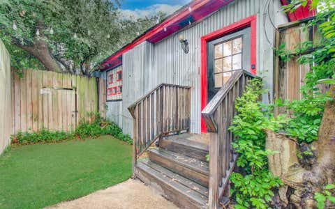 Photo of 5419 Gulfton Street #G, Houston, TX 77081 (MLS # 71279787)