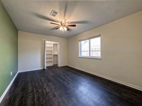 Tiny photo for 9922 Glenkirk Drive, Houston, TX 77089 (MLS # 11371565)