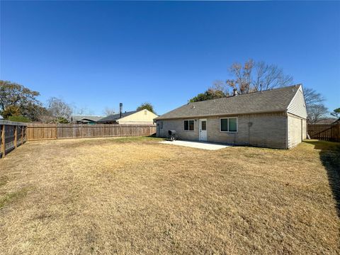 Tiny photo for 9922 Glenkirk Drive, Houston, TX 77089 (MLS # 11371565)