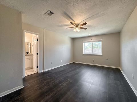 Tiny photo for 9922 Glenkirk Drive, Houston, TX 77089 (MLS # 11371565)