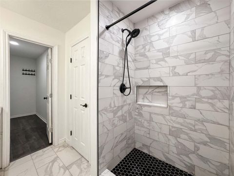 Tiny photo for 9922 Glenkirk Drive, Houston, TX 77089 (MLS # 11371565)