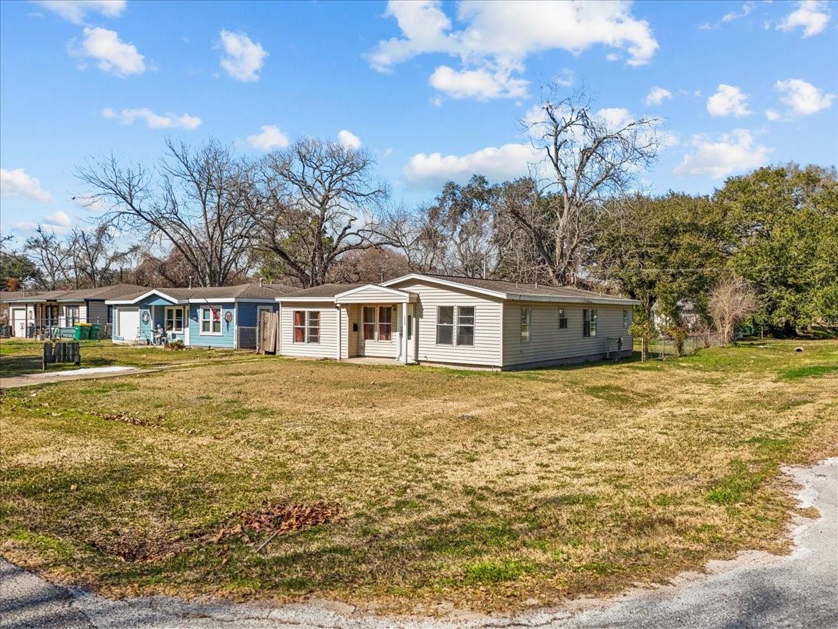 1002 Orange Street