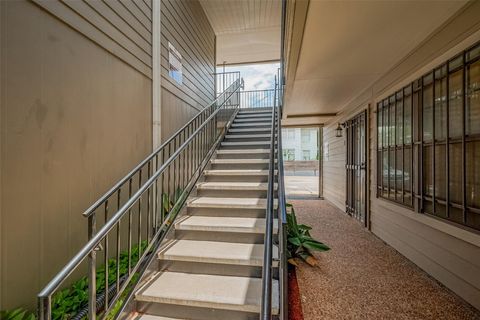 Tiny photo for 606 Marshall Street #35, Houston, TX 77006 (MLS # 19057225)
