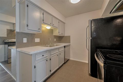 Tiny photo for 606 Marshall Street #35, Houston, TX 77006 (MLS # 19057225)
