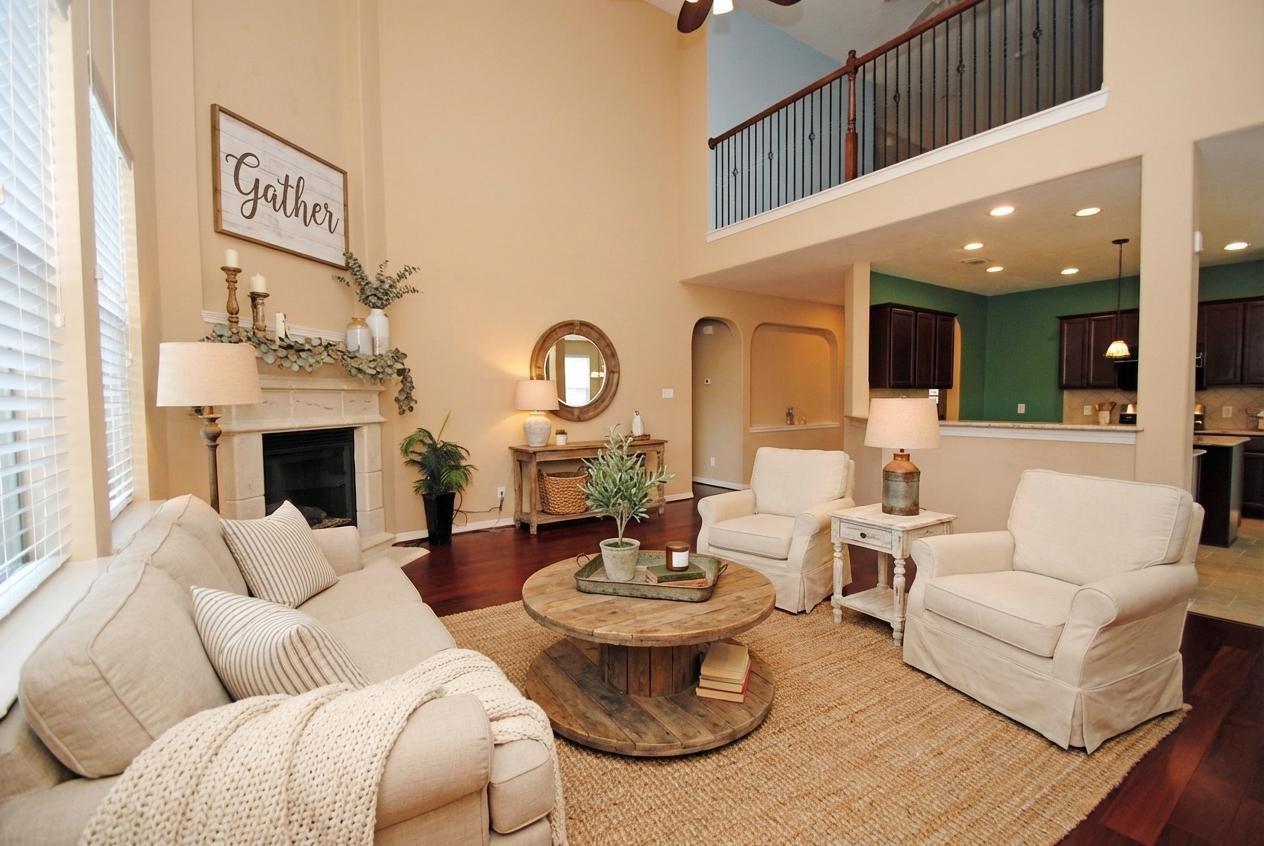 8922 Peach Oak Crossing