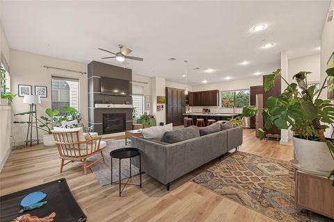 Tiny photo for 1620 Mcdonald Street, Houston, TX 77007 (MLS # 74338236)