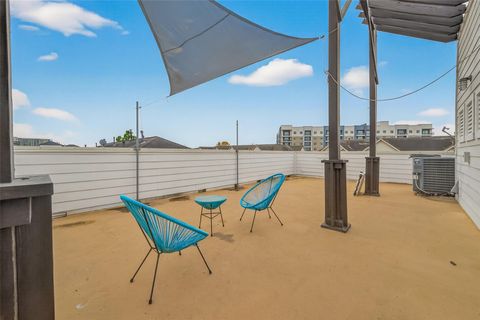 Tiny photo for 1620 Mcdonald Street, Houston, TX 77007 (MLS # 74338236)