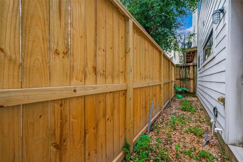 Tiny photo for 1620 Mcdonald Street, Houston, TX 77007 (MLS # 74338236)