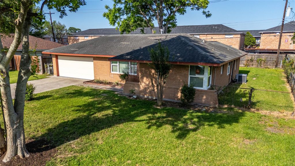 Photo of 9109 Lugary Drive, Houston, TX 77074 (MLS # 64068111)