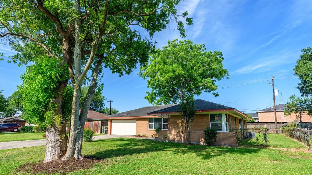 Photo of 9109 Lugary Drive, Houston, TX 77074 (MLS # 64068111)
