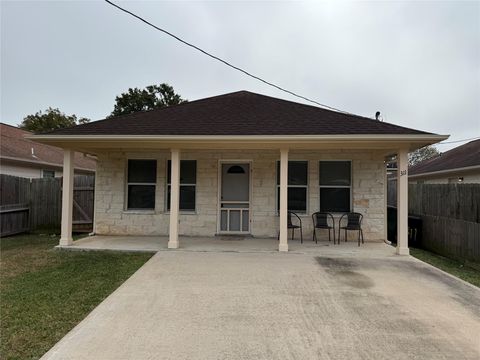 Photo of 311 Kansas Street, Bacliff, TX 77518 (MLS # 61308055)