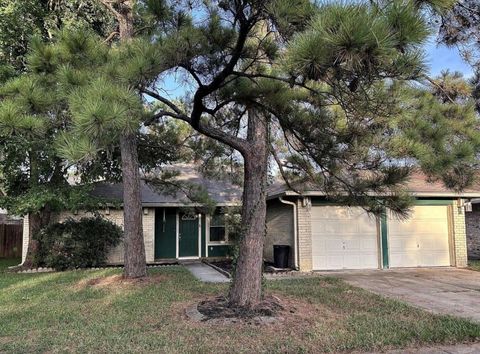 Photo of 10314 Den Oak Drive, Houston, TX 77065 (MLS # 19707247) Photo of 10314 Den Oak Drive, Houston, TX 77065 (MLS # 19707247)