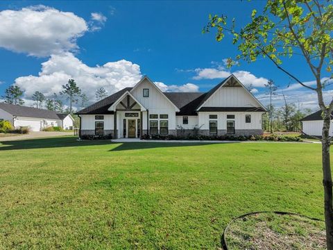Photo of 463 C C Road, Diboll, TX 75941 (MLS # 47903790)