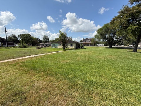Photo of 3121 Hillsdale Street, La Porte, TX 77571 (MLS # 33032546)