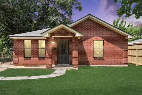 Photo of 110 Denham Avenue, Pasadena, TX 77506 (MLS # 96751295)