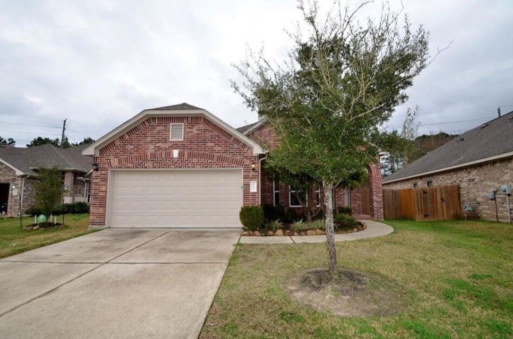 Photo of 9942 Taylor Springs Lane, Tomball, TX 77375 (MLS # 33230307)