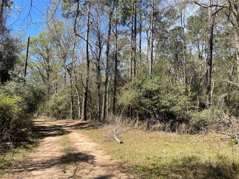 Photo of 404 Possum Park Rd Road, Houston, TX 77338 (MLS # 2967839)