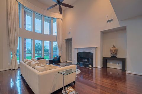 8707 Crossriver Lane Houston TX 77095