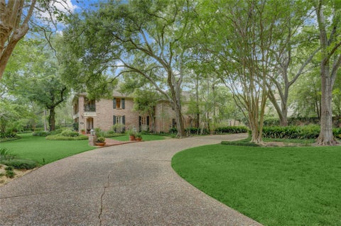 Photo of 1 Stayton Circle, Piney Point Village, TX 77024 (MLS # 12449388)
