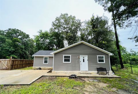 Photo of 110 Andrea Road, Livingston, TX 77351 (MLS # 18392539)