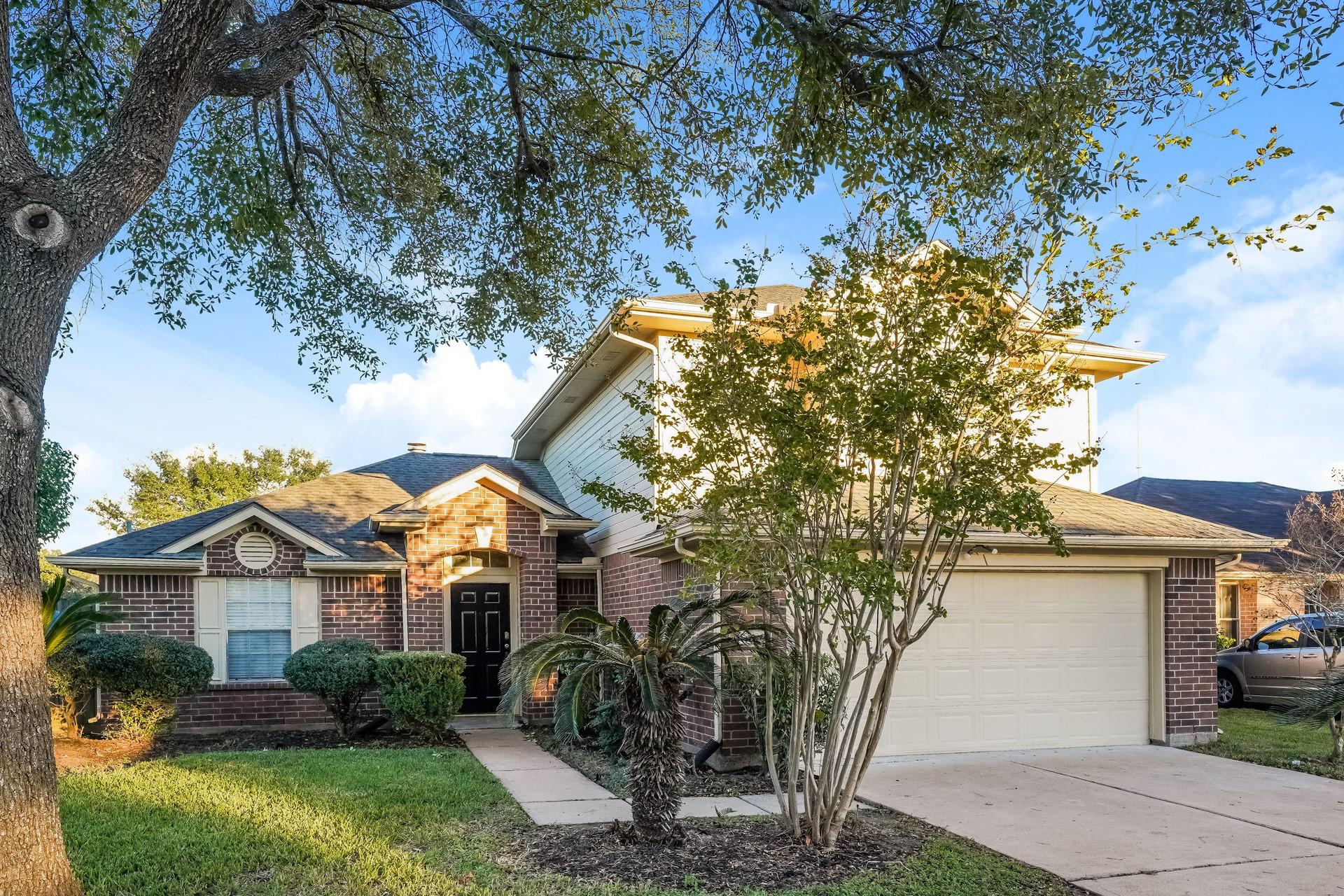 2803 Green Hollow Court