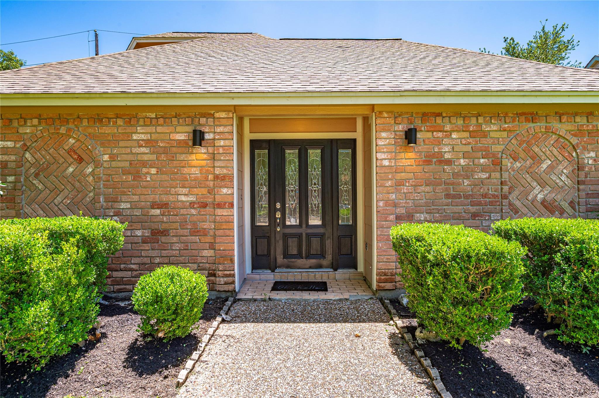 911 Montview Drive