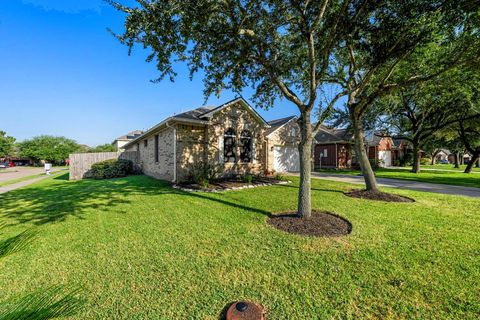 301 Lark Hollow Lane League City TX 77573