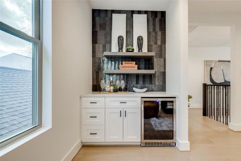 Tiny photo for 5709 Feagan Street, Houston, TX 77007 (MLS # 97394428)