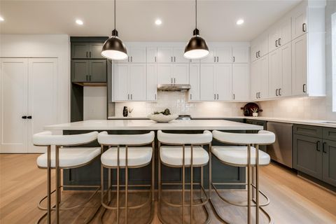 Tiny photo for 5709 Feagan Street, Houston, TX 77007 (MLS # 97394428)