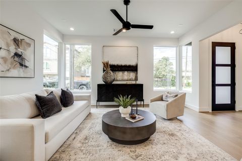 Tiny photo for 5709 Feagan Street, Houston, TX 77007 (MLS # 97394428)