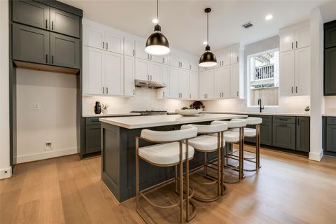 Tiny photo for 5709 Feagan Street, Houston, TX 77007 (MLS # 97394428)