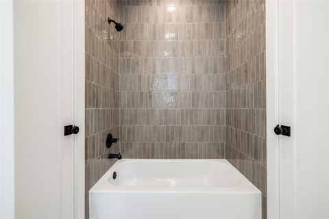 Tiny photo for 5709 Feagan Street, Houston, TX 77007 (MLS # 97394428)