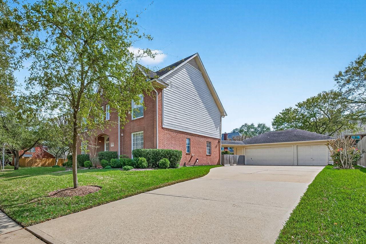 4003 Misty Morn Lane