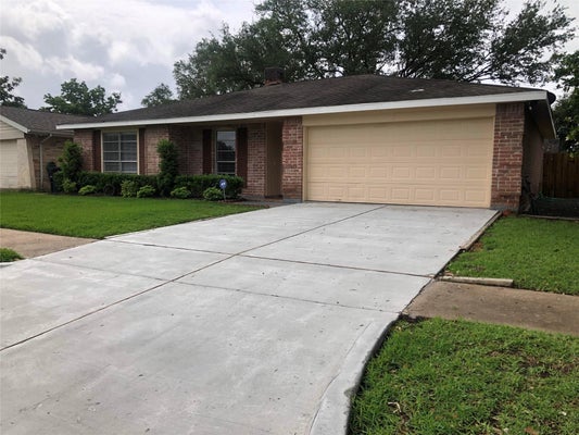 14315 TEMPLAR LN, SUGAR LAND, TX 77498 - Image 65c88edc4d9eeb0bce65bf8ce85ceb99/304940522