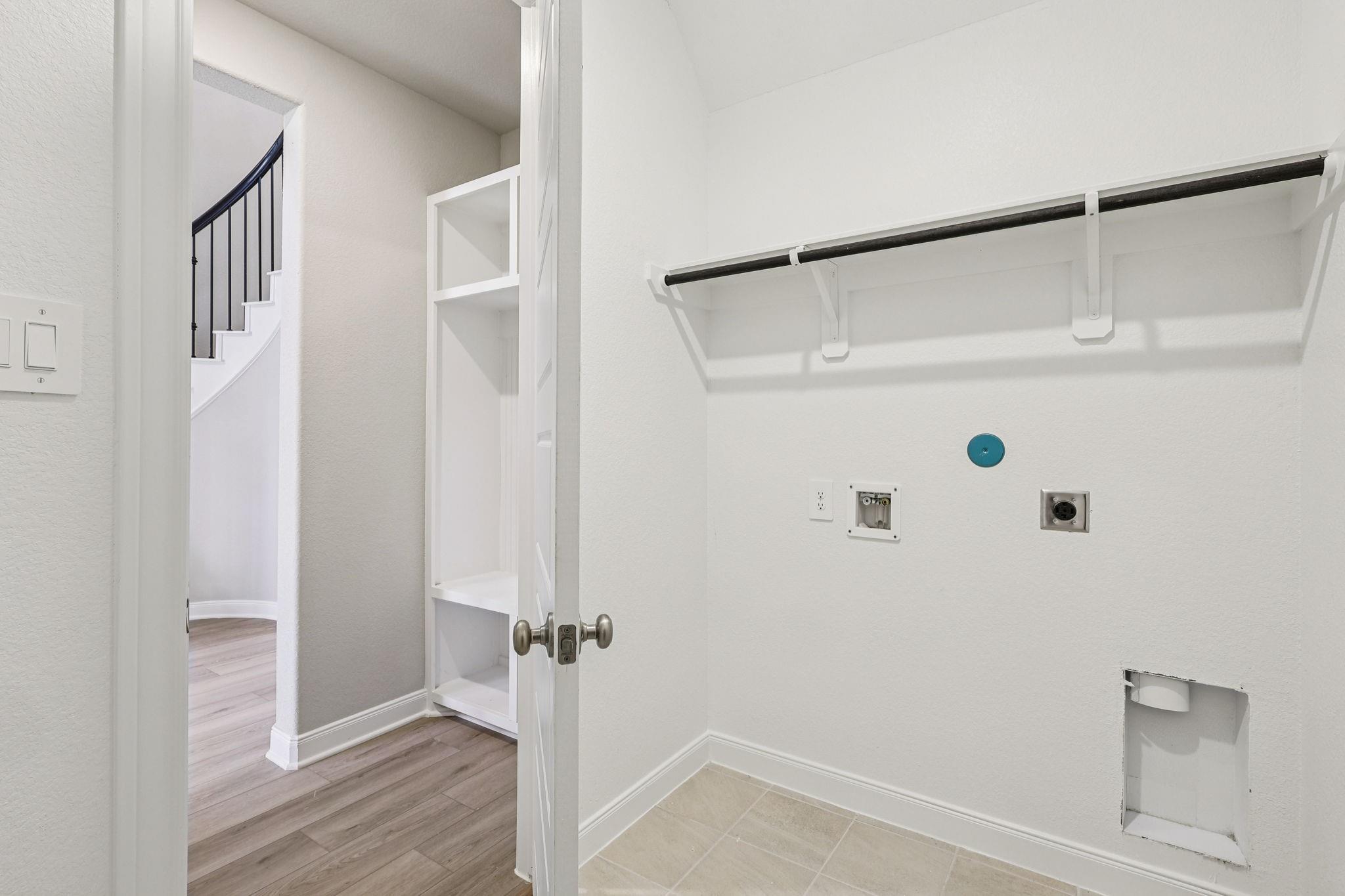 5237 Autumn Hills Trail