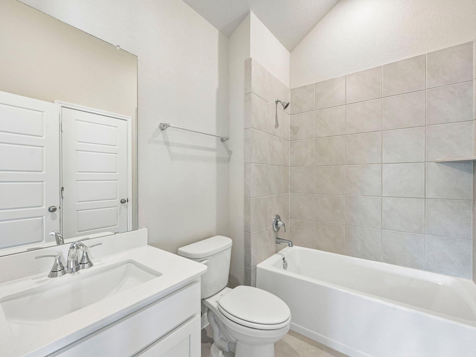 5237 Autumn Hills Trail