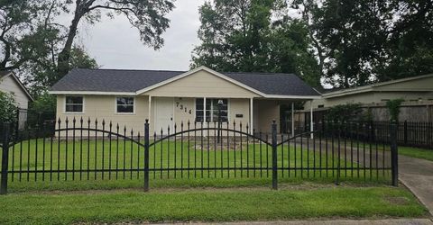Photo of 7314 Sterlingshire Street, Houston, TX 77016 (MLS # 83148342)