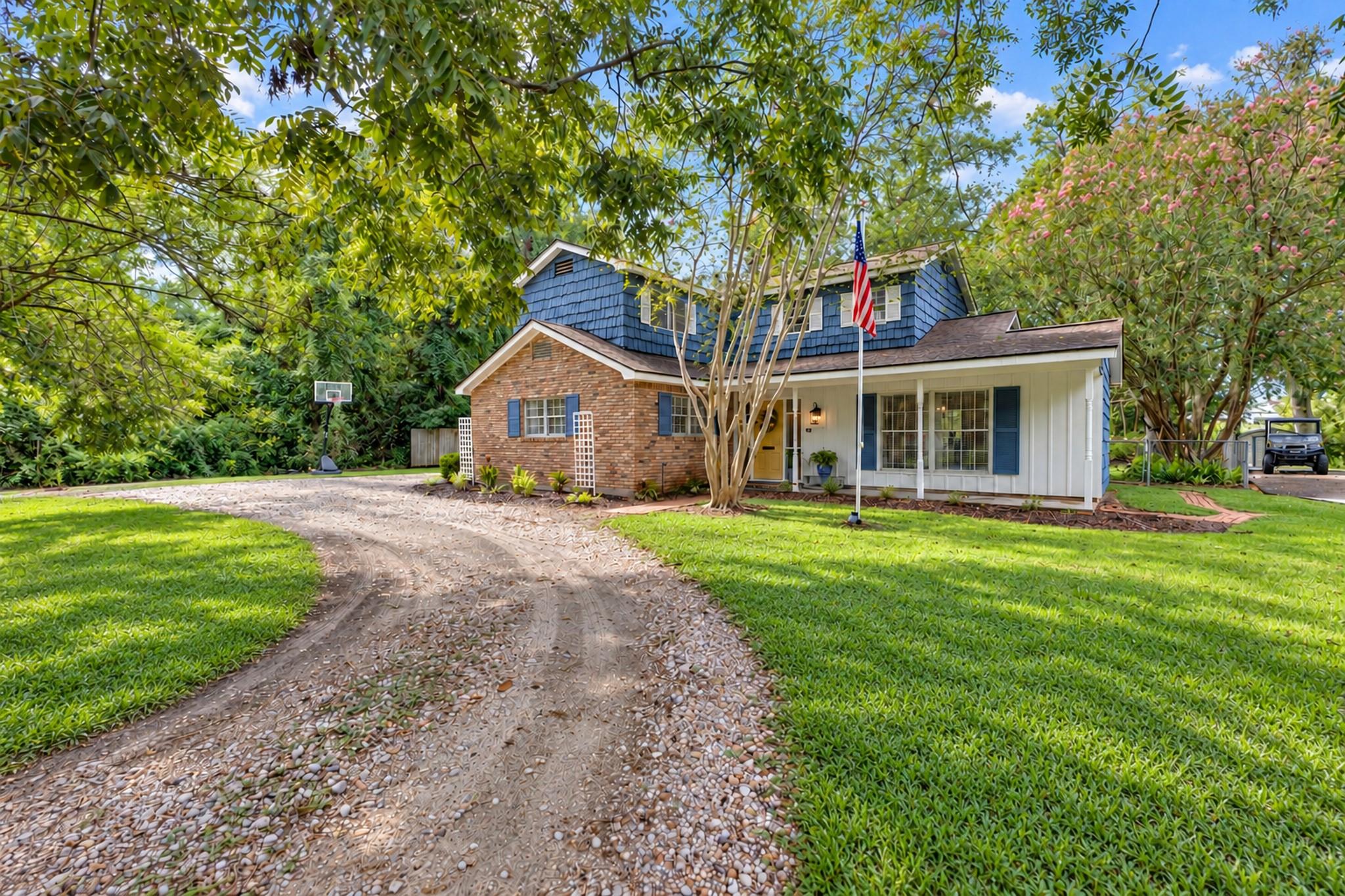 524 Oak Drive