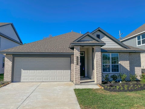 Photo of 13421 W Summerchase Circle, Willis, TX 77318 (MLS # 30376369)