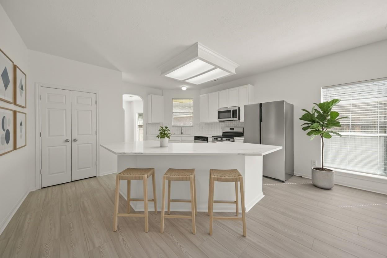 1114 Foxland Chase Street