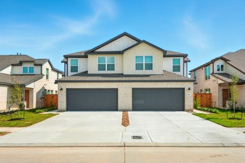 Photo of 1814 Peach Creek Drive #B, Dayton, TX 77535 (MLS # 42238130)