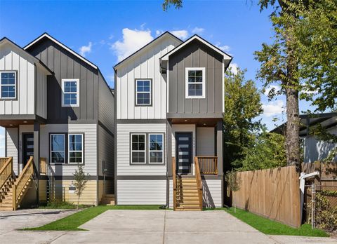 Photo of 5949 Collingsworth Street, Houston, TX 77026 (MLS # 49849562)
