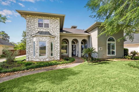Photo of 966 Bentwater Drive, Montgomery, TX 77356 (MLS # 38754596)