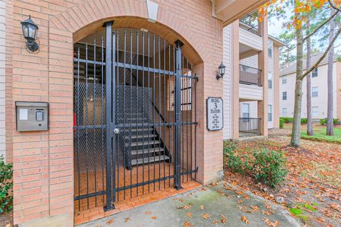 8051 Bay Branch Drive 312 The Woodlands TX 77382