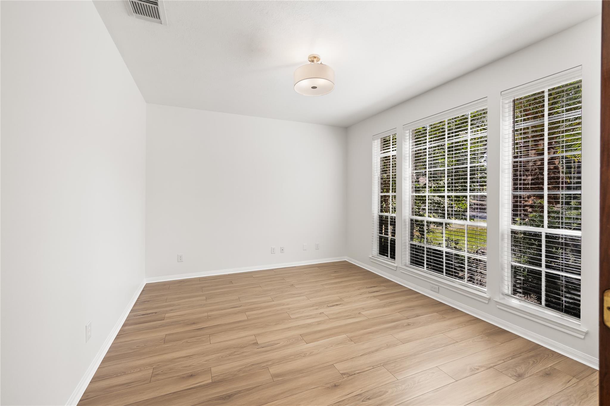 7 Balboa Road