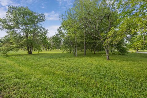 Vacant Land For Sale - LOT 7 TBD Wagon Road<br/> Wallis, TX 77485